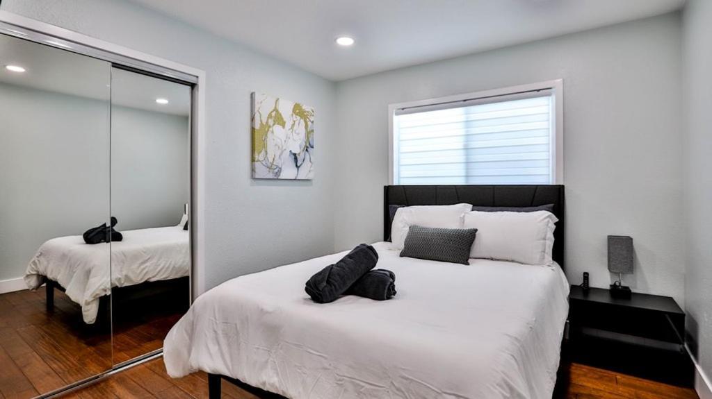 H&H Modern Lux 4Bd 1 King Suite 3 Queen Socal Disney Westminster Exteriör bild
