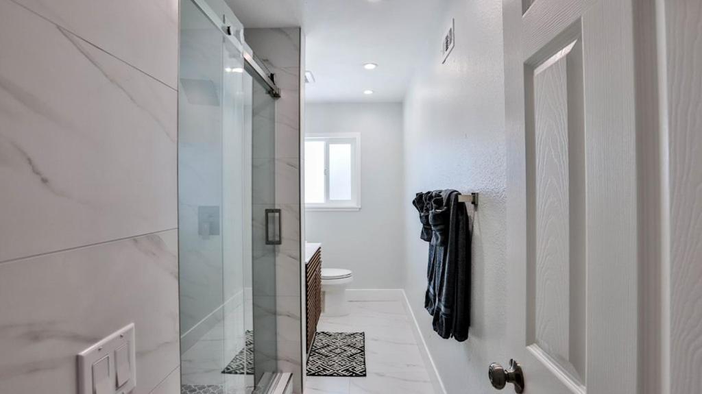 H&H Modern Lux 4Bd 1 King Suite 3 Queen Socal Disney Westminster Exteriör bild