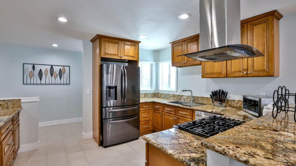 H&H Modern Lux 4Bd 1 King Suite 3 Queen Socal Disney Westminster Exteriör bild